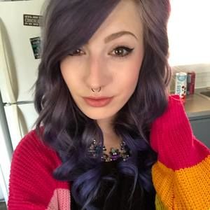 Meet your Posher, Sasha